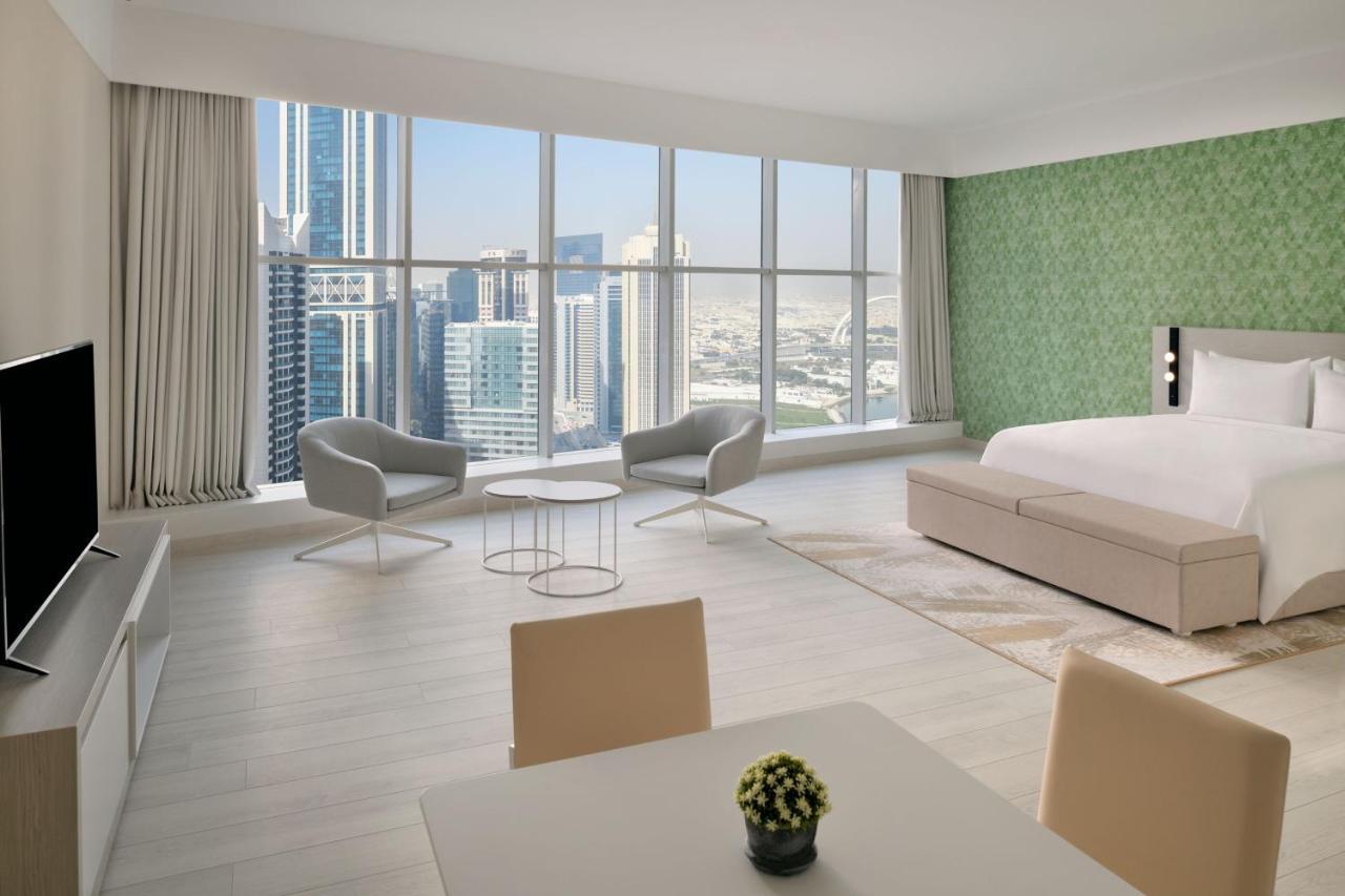 Hotel Element By Westin West Bay Doha Exterior foto A suite at the hotel