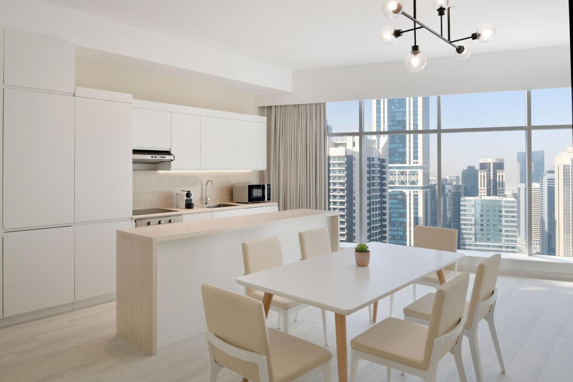 Hotel Element By Westin West Bay Doha Exterior foto A kitchen in a typical apartment